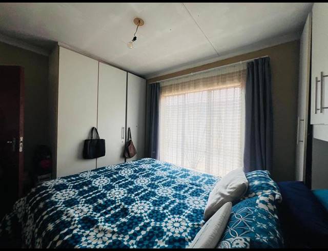 2 BEDROOM HOUSE FOR SALE IN SOSHANGUVE EAST